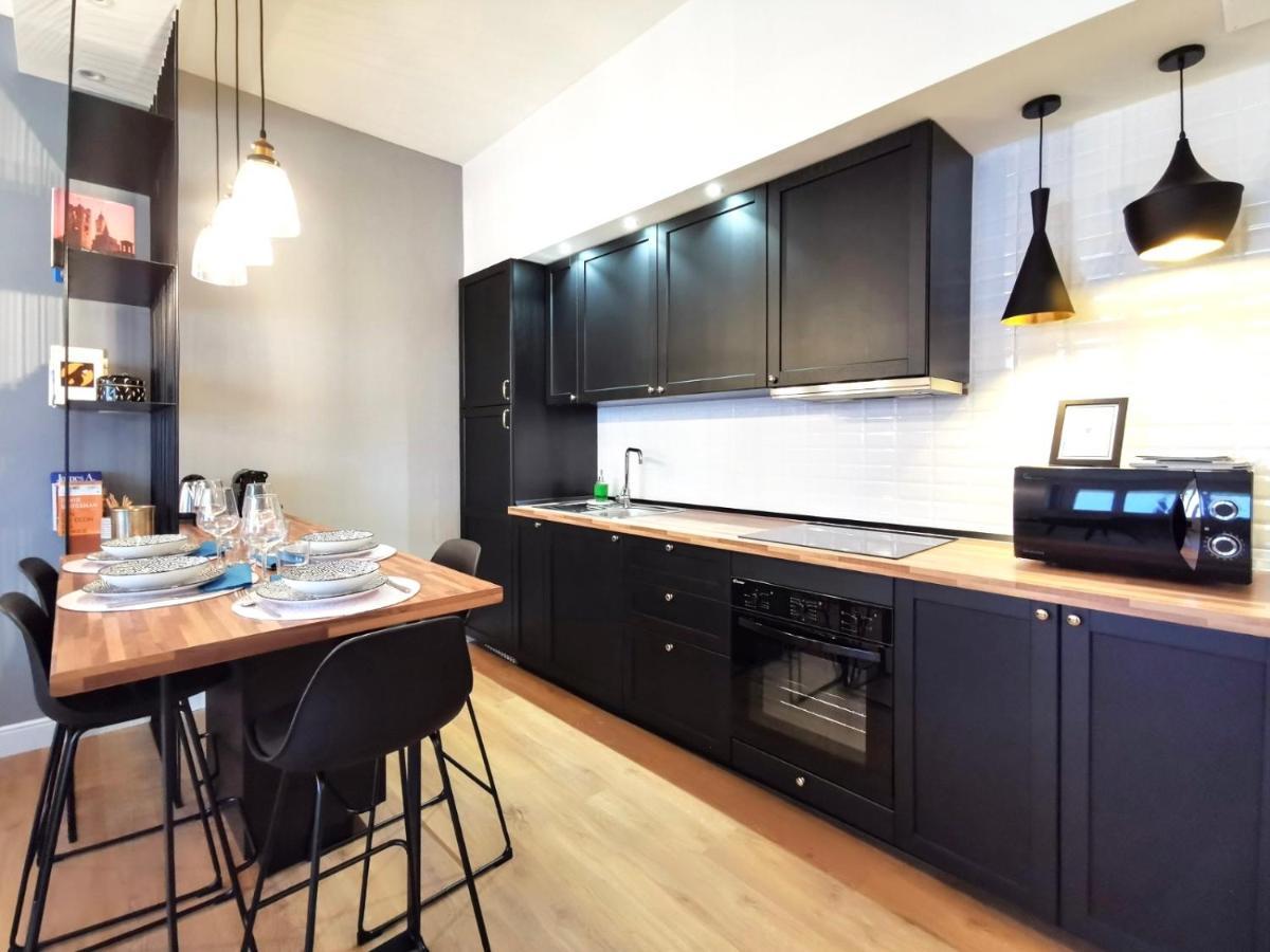 Chiclife - Florentin Downtown Apartment Bergamo Luaran gambar