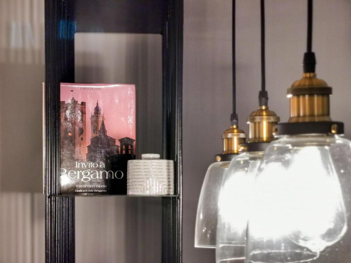 Chiclife - Florentin Downtown Apartment Bergamo Luaran gambar