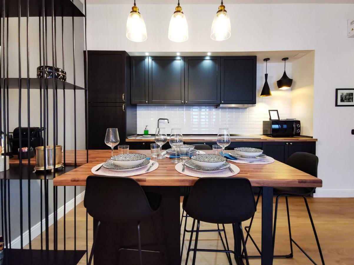 Chiclife - Florentin Downtown Apartment Bergamo Luaran gambar