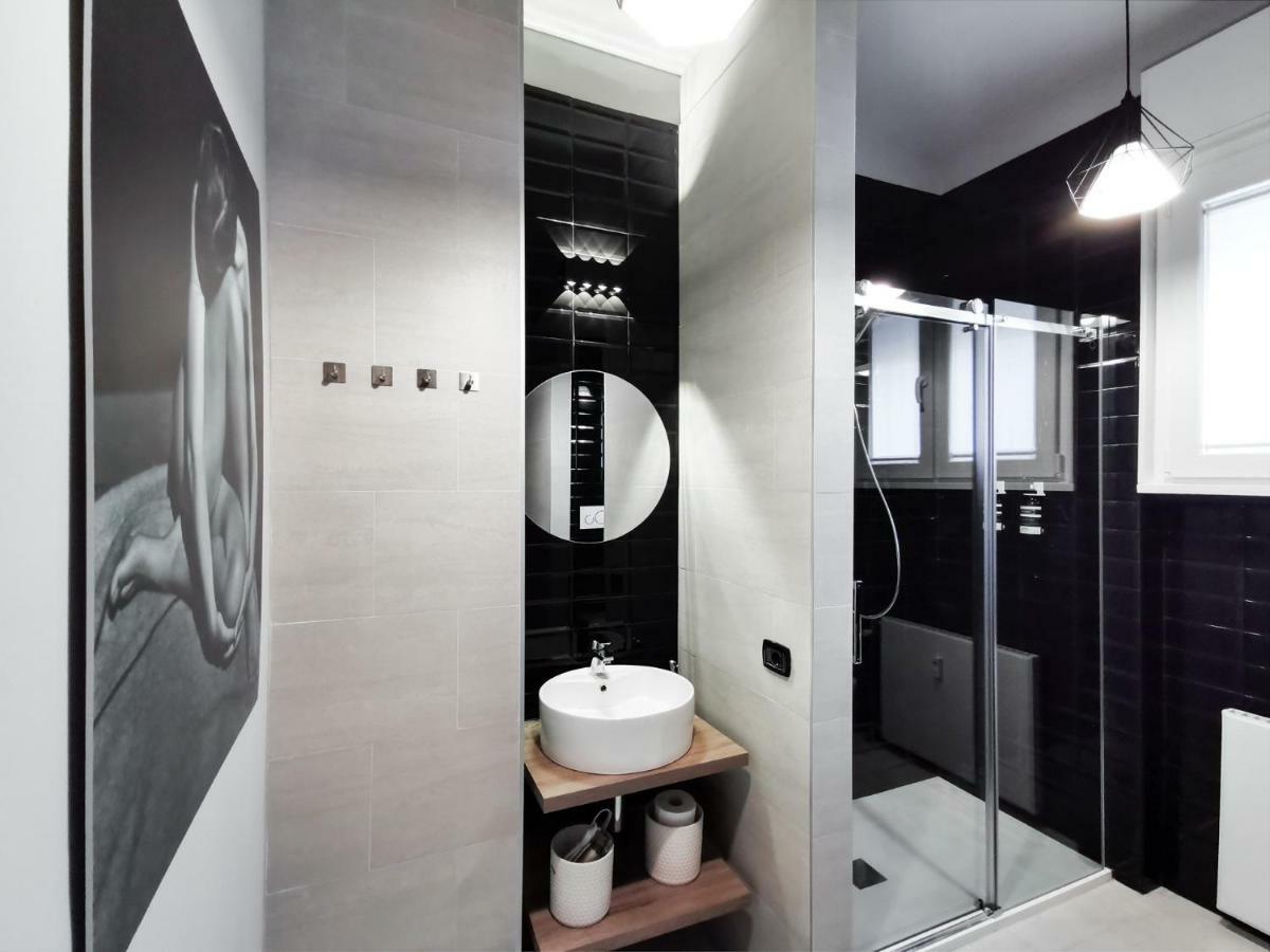 Chiclife - Florentin Downtown Apartment Bergamo Luaran gambar