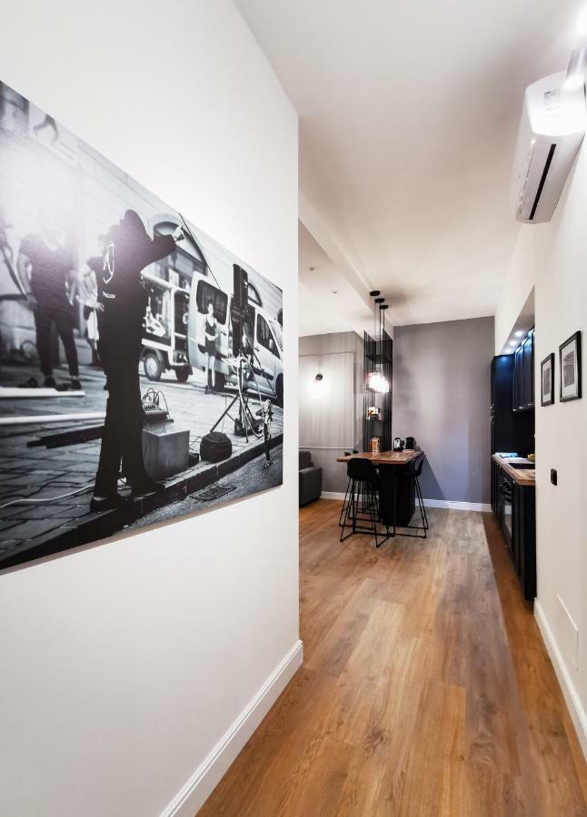 Chiclife - Florentin Downtown Apartment Bergamo Luaran gambar